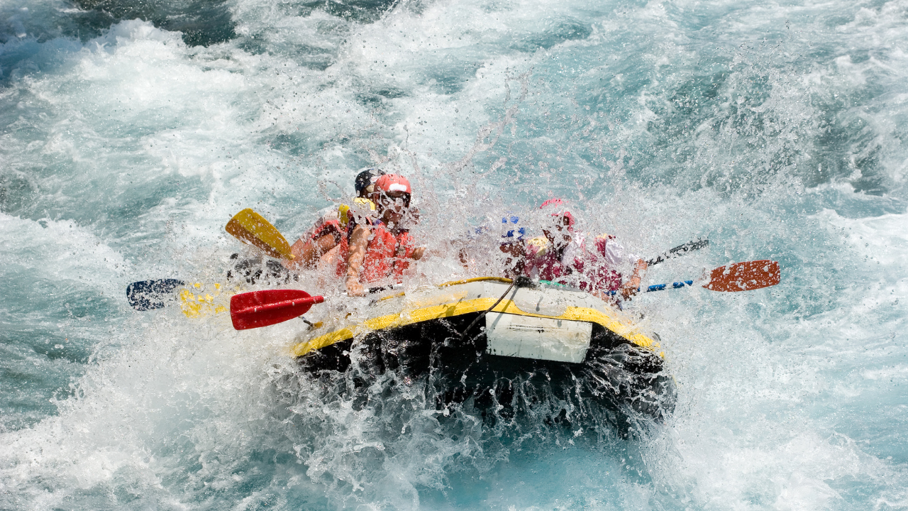 Annecy : Top 14 des sports aquatiques à pratiquer autour du lac