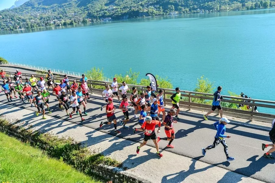 PARTENAIRE –  Marathon du lac d’Annecy et 10 km du lac d’Annecy