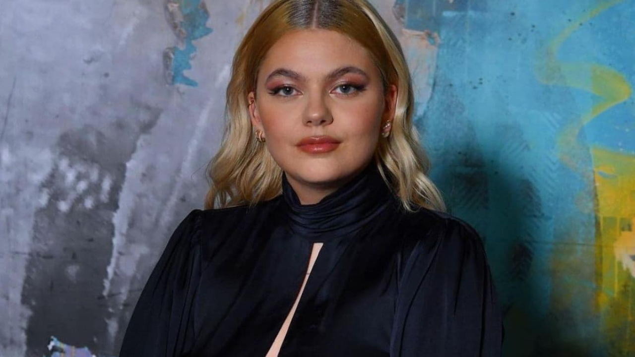 Louane fait une déclaration d’amour touchante à son compagnon avec son ...