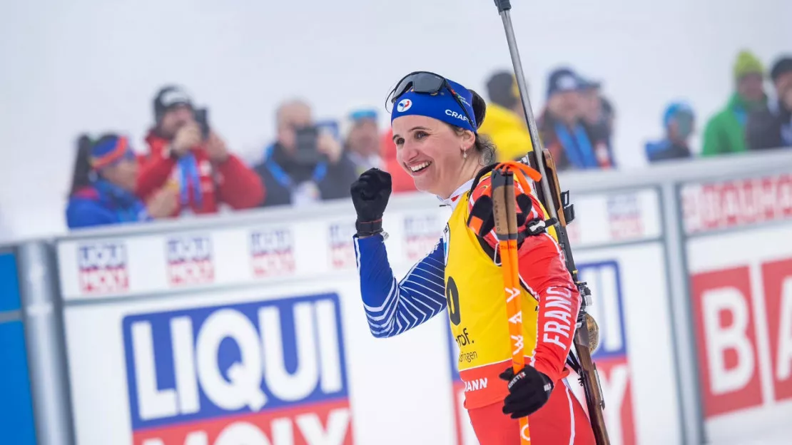 Biathlon: Julia Simon sur le toit du monde
