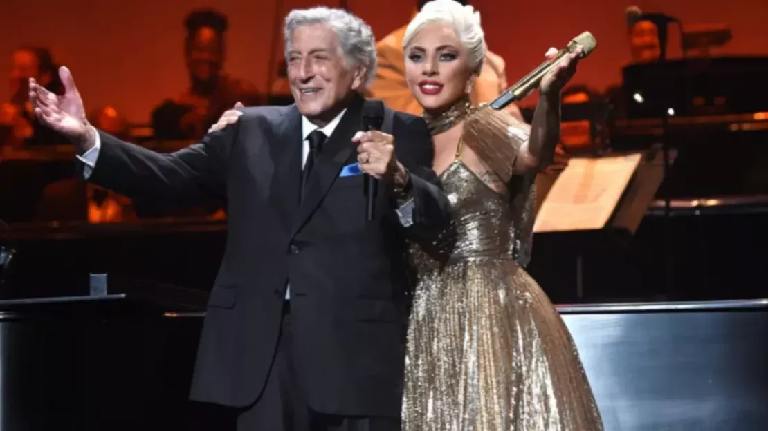 Lady Gaga se tatoue une trompette pour rendre hommage à Tony Benett