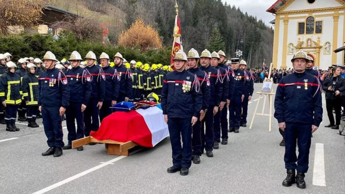 Saint-Gervais: hommage national au pompier décedé samedi