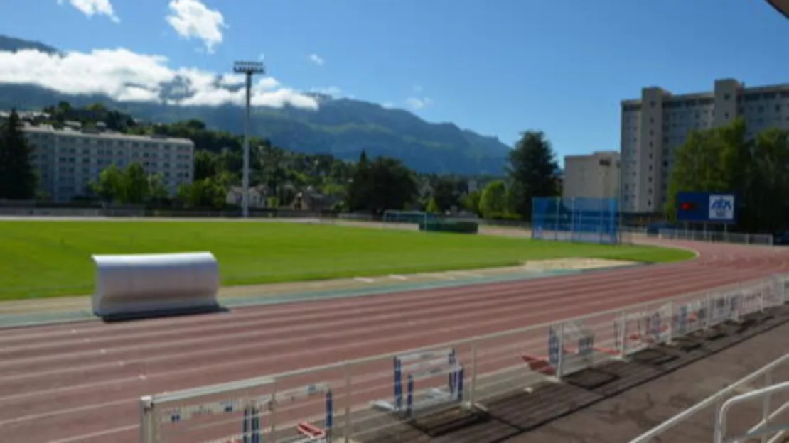 Une piste d’athlétisme toute neuve à Aix les Bains