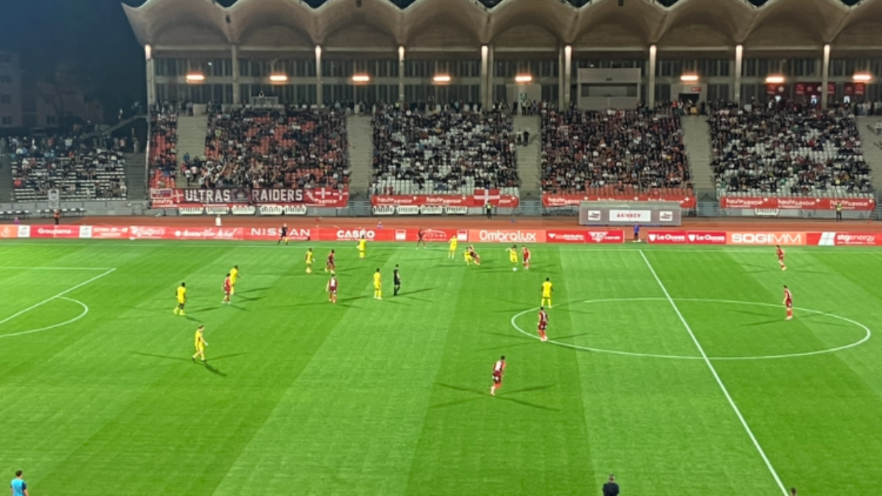 10 buts en deux matchs, le FC Annecy finit la saison en boulet de canon