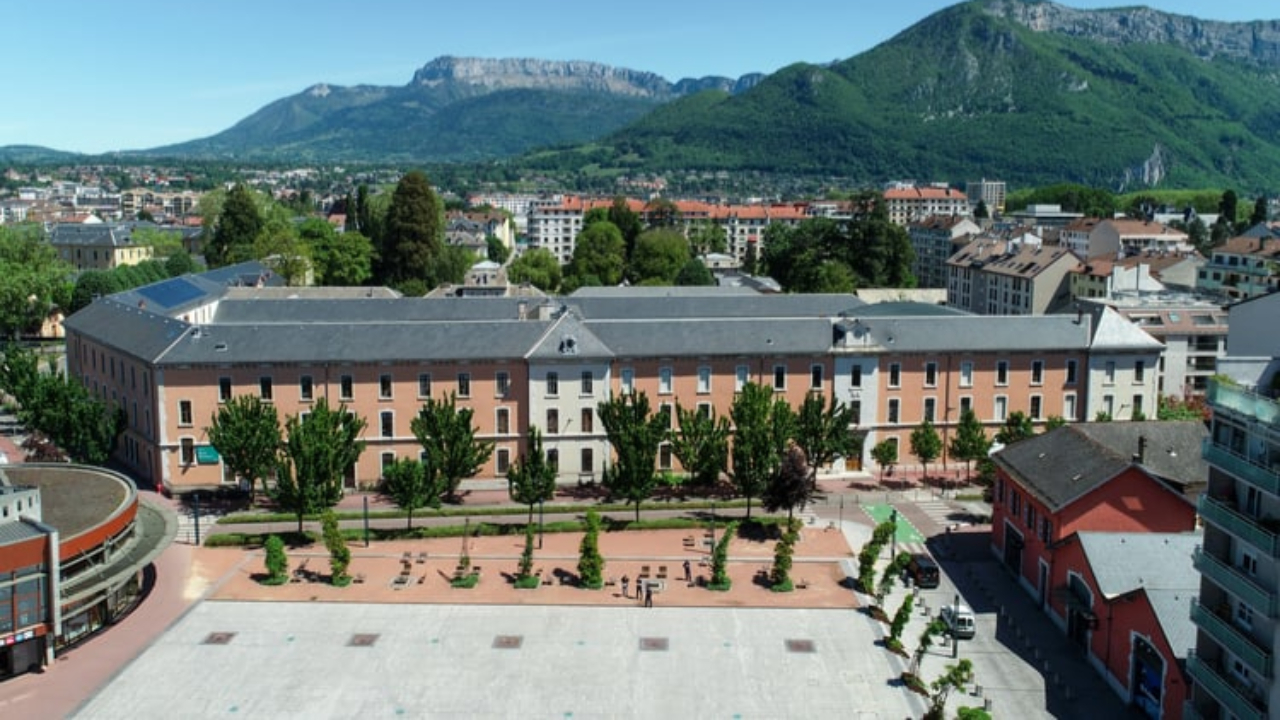 Annecy : Inauguration de la place François de Menthon et la rue de la Paix