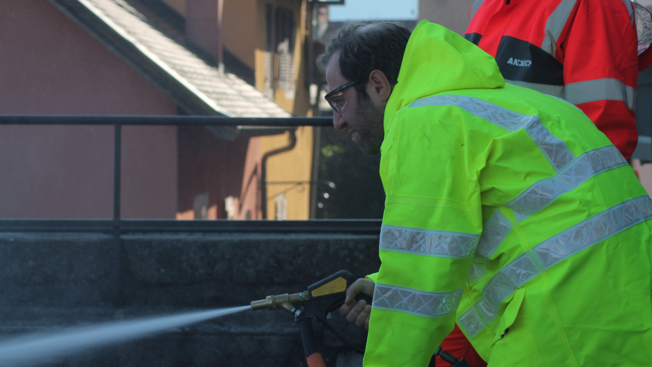 Annecy : op&eacute;ration propret&eacute; dans la vieille ville