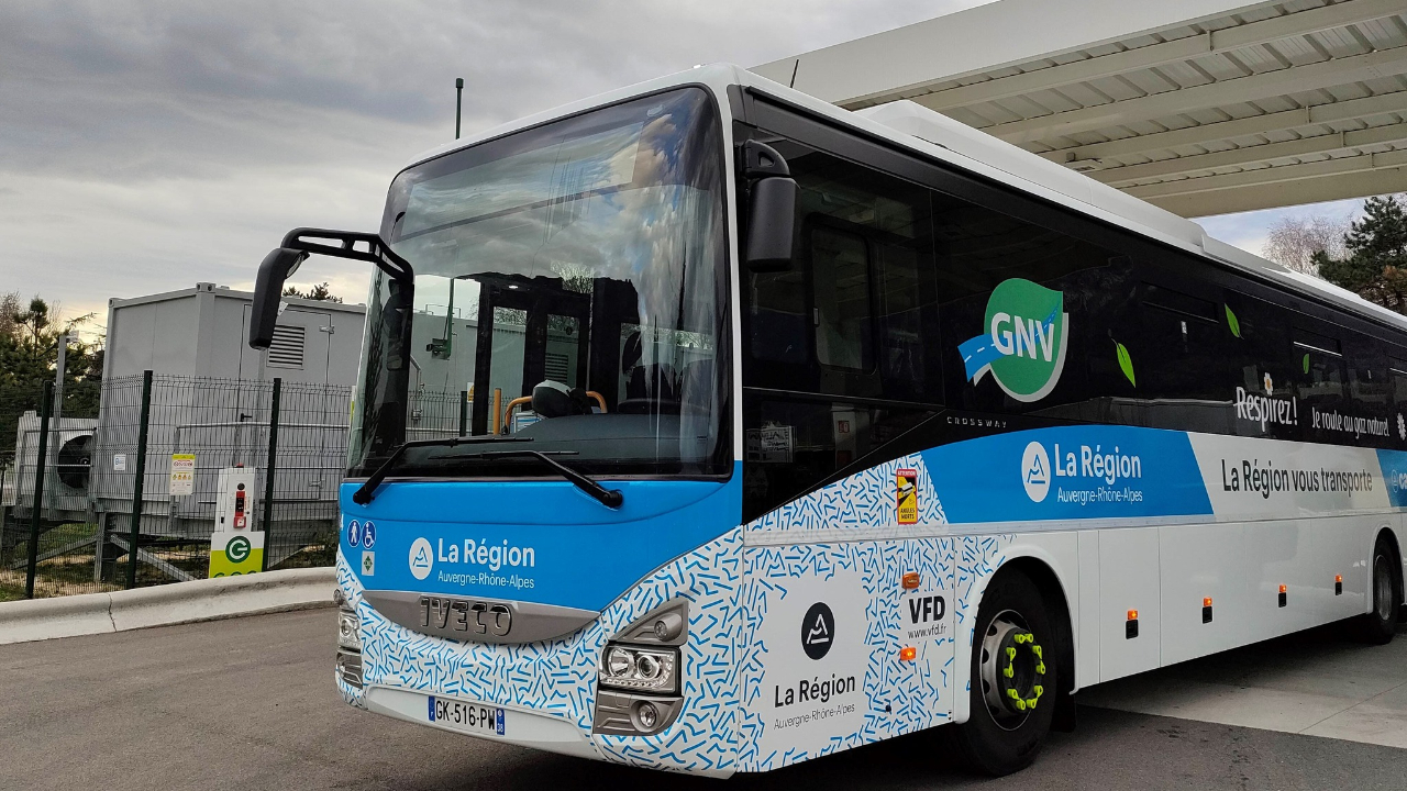 Auvergne-Rhône-Alpes : des tests salivaires obligatoires pour les chauffeurs de cars afin de lutter contre la drogue au volant