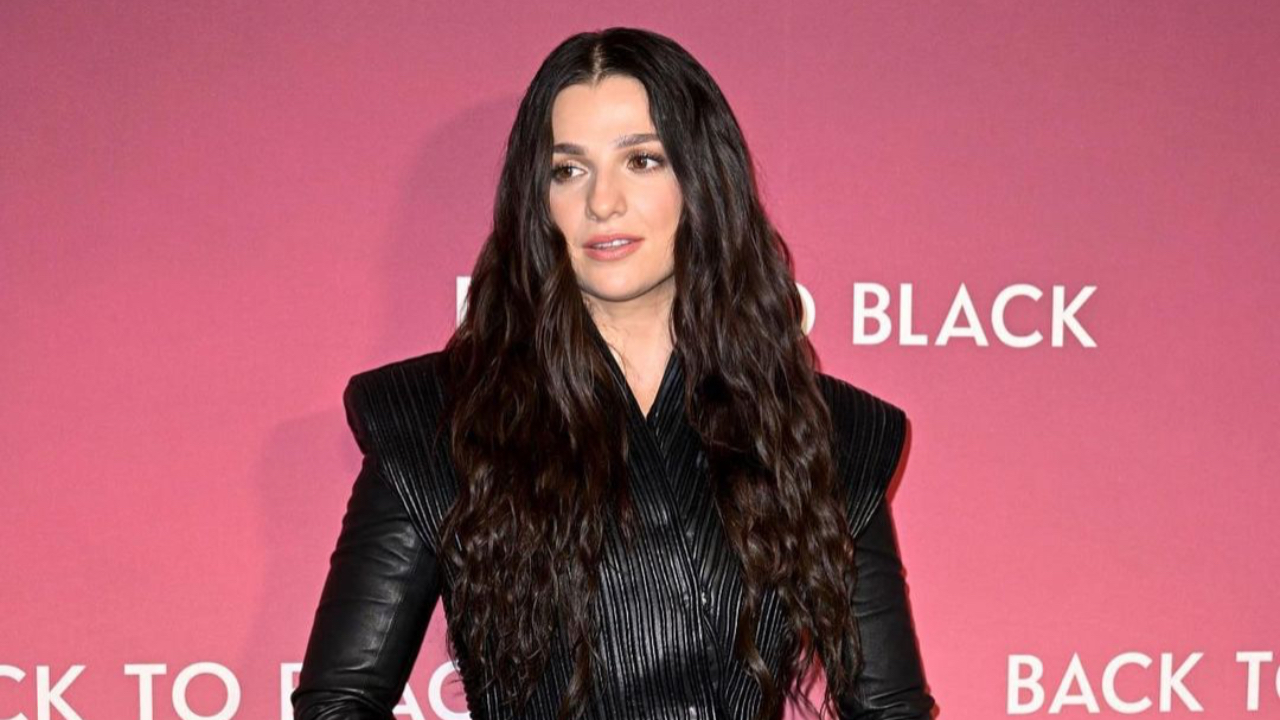 "Back To Black" : Marisa Abela chante bel et bien dans le film !