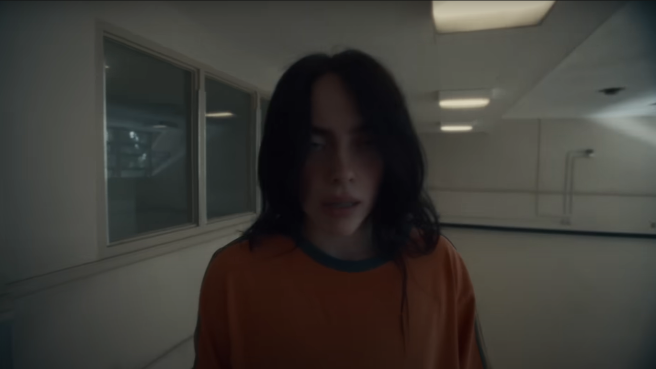 Billie Eilish lâche son nouveau clip "Chihiro" !