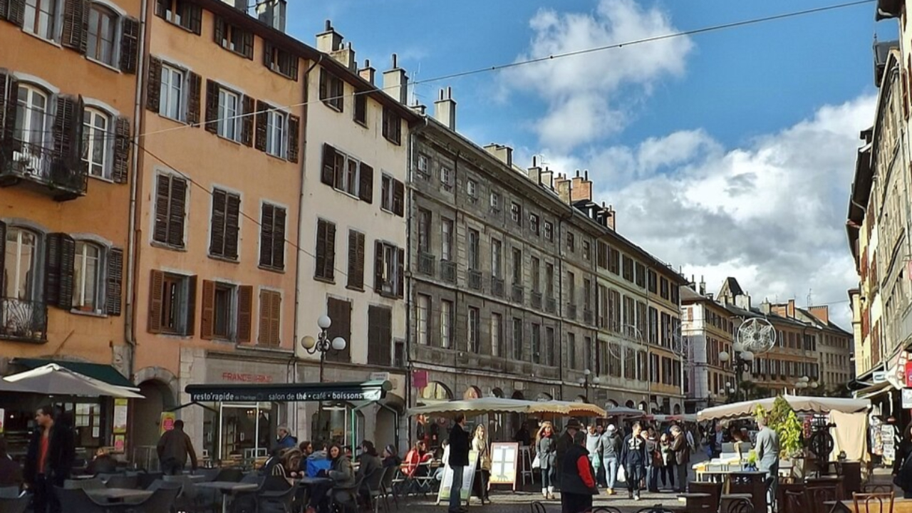 Chamb&eacute;ry : apr&egrave;s les commerces vandalis&eacute;s, l'Union des commer&ccedil;ants r&eacute;clame des garanties de s&eacute;curit&eacute;