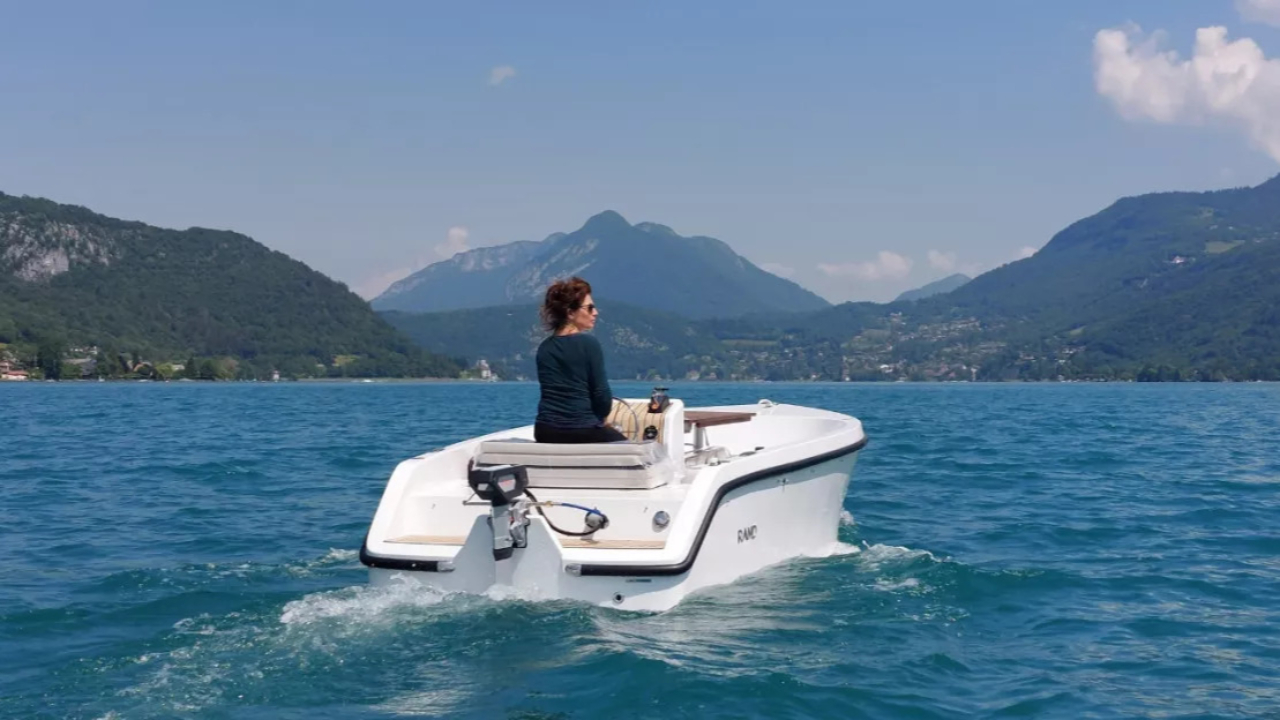 Feu de batterie au lithium à Annecy : le risque de pollution du lac évité