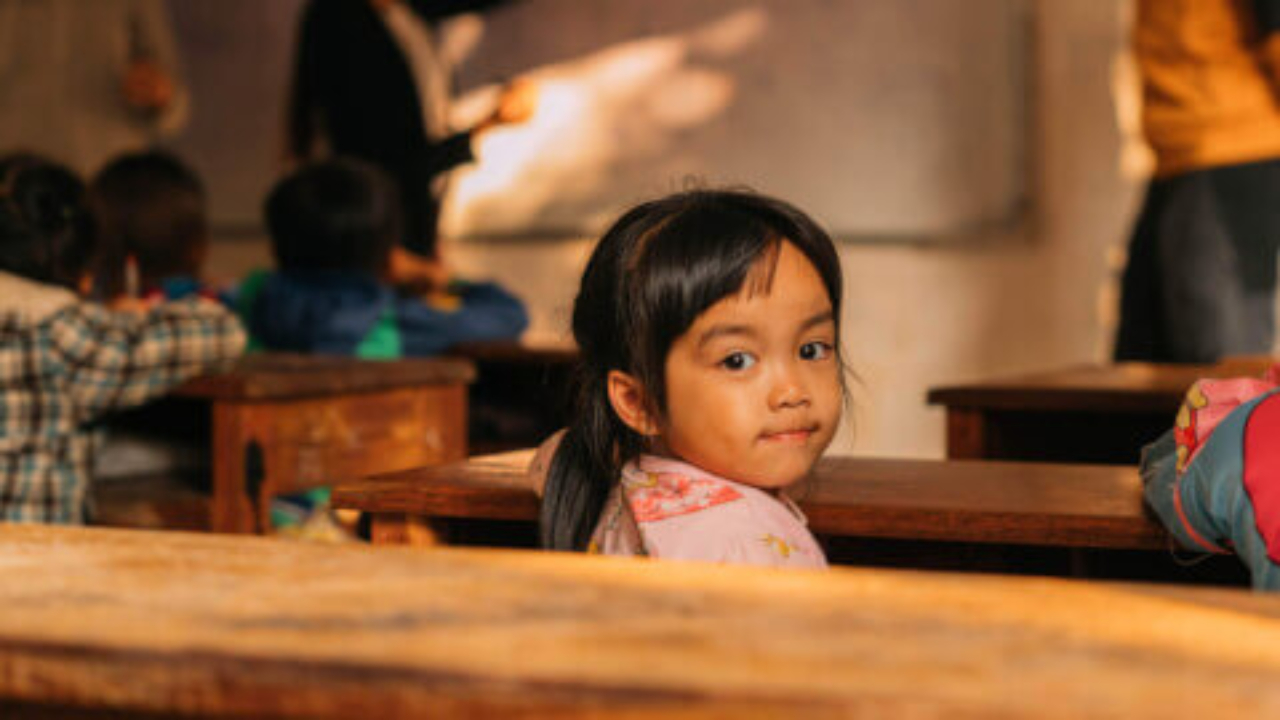 Haute-Savoie : elle s'engage pour les enfants du Laos