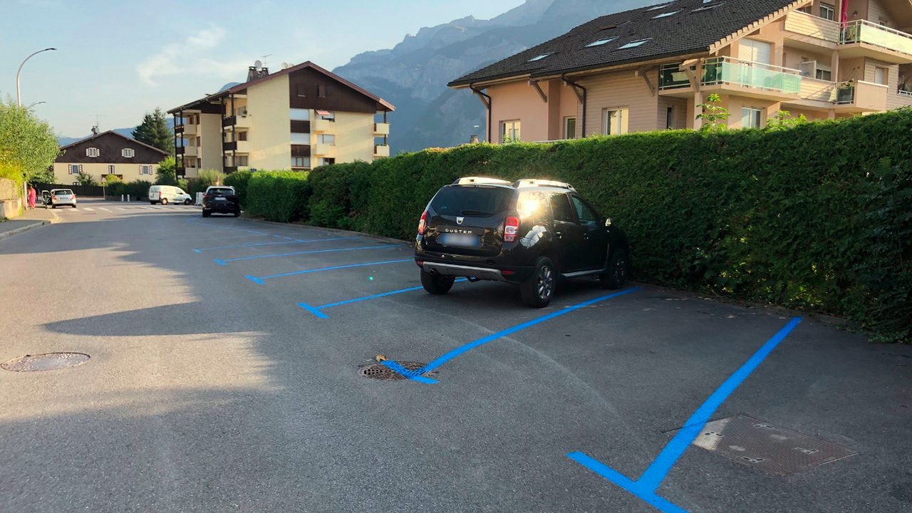 Haute-Savoie : Sallanches étend son dispositif de stationnement en zone bleue