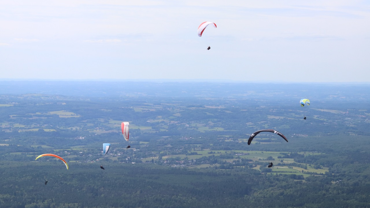 Haute-Savoie : un parapentiste de 53 ans meurt apr&egrave;s une chute dans les Aravis