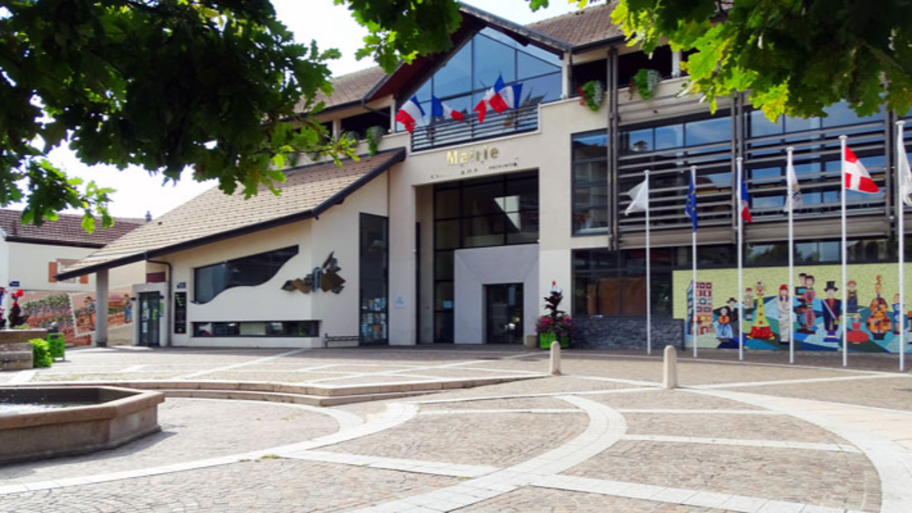 Haute-Savoie : Une commune veut punir les casseurs en les privant d'aides municipales Haute-Savoie : Une commune veut punir les casseurs en les privant d'aides municipales