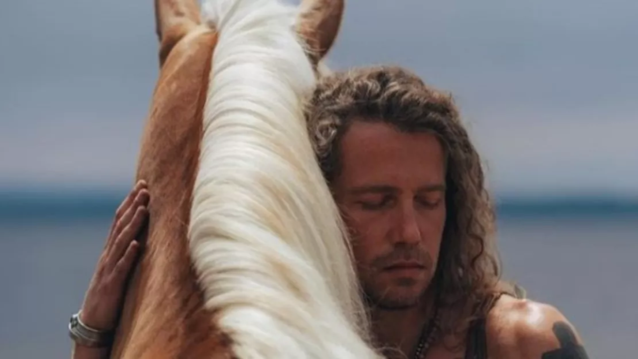 Julien Dor&eacute; sur les critiques &agrave; son &eacute;gard : "Mon seul but est de m'amuser"