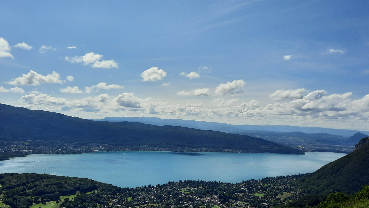Lac d’Annecy : Une arme retrouvée pourrait-elle être liée à la tuerie de Chevaline ? Lac d’Annecy : Une arme retrouvée pourrait-elle être liée à la tuerie de Chevaline ?
