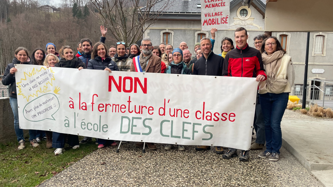 Les Clefs : La fermeture d'une classe de l'&eacute;cole serait un drame pour "la qualit&eacute; d'enseignement de nos enfants"