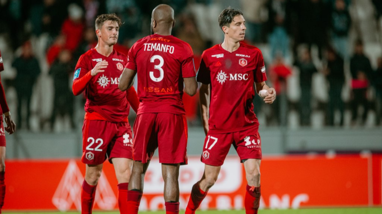 Ligue 2 : le FC Annecy s’impose face à Troyes et grimpe au classement
