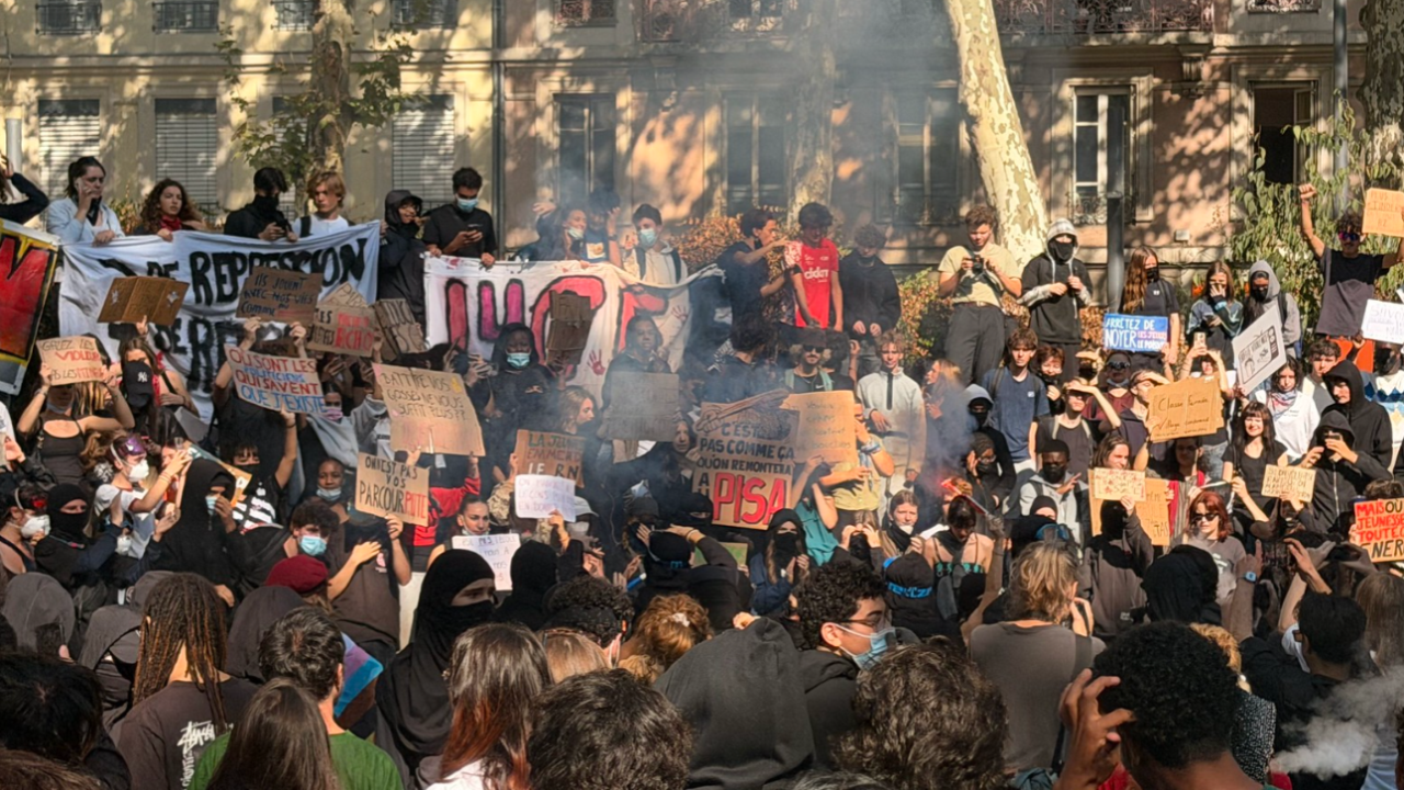 Mobilisation du 17 octobre : près de 150 manifestants à Chambéry, un rassemblement à Annecy Mobilisation du 17 octobre : près de 150 manifestants à Chambéry, un rassemblement à Annecy