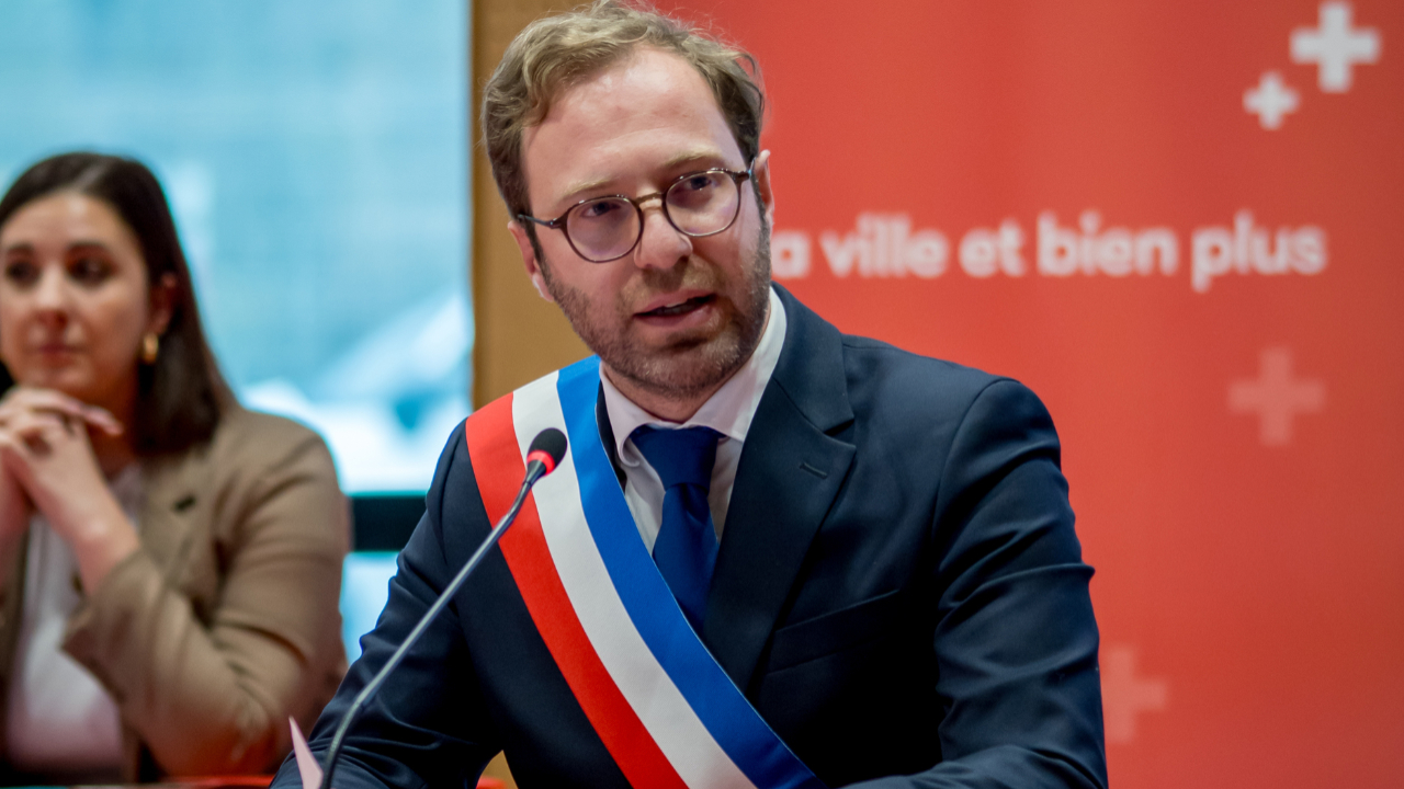 "R&eacute;parer la ville" : le nouveau maire d&rsquo;Annecy fixe le cap
