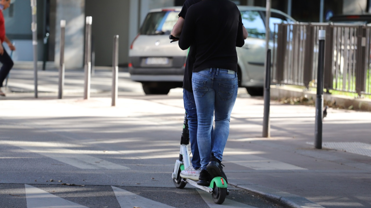 Rumilly : deux enfants de 12 ans percutés par une voiture alors qu’ils circulaient en trottinette Rumilly : deux enfants de 12 ans percutés par une voiture alors qu’ils circulaient en trottinette