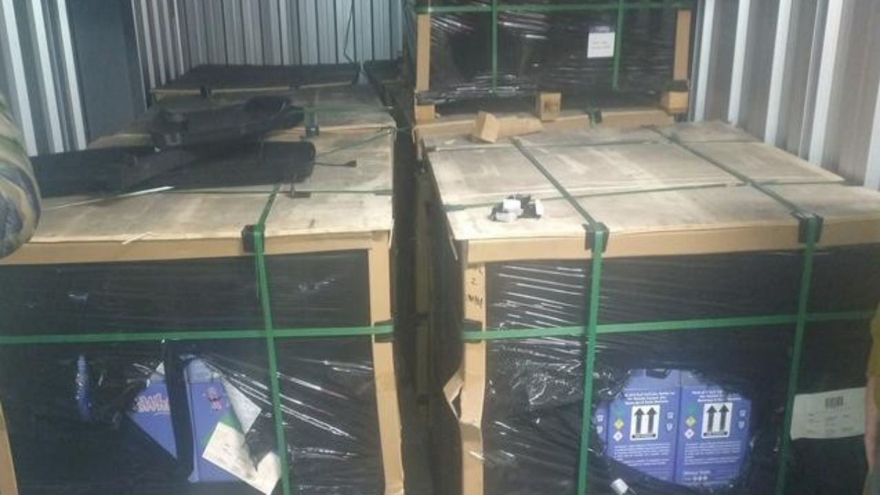 Savoie : Démantèlement d'un trafic de protoxyde d'azote estimé à 340 000 euros Savoie : Démantèlement d'un trafic de protoxyde d'azote estimé à 340 000 euros