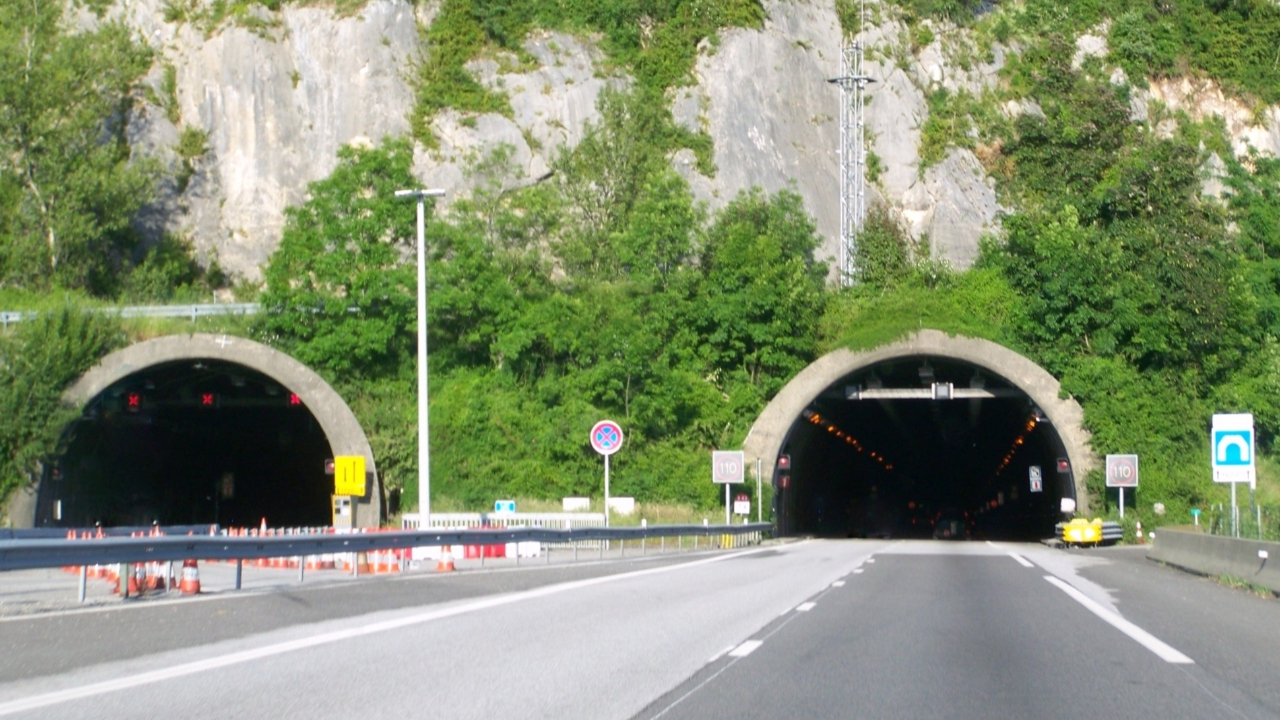 Savoie : le tunnel de Dullin coupé dans la nuit de lundi à mardi Savoie : le tunnel de Dullin coupé dans la nuit de lundi à mardi