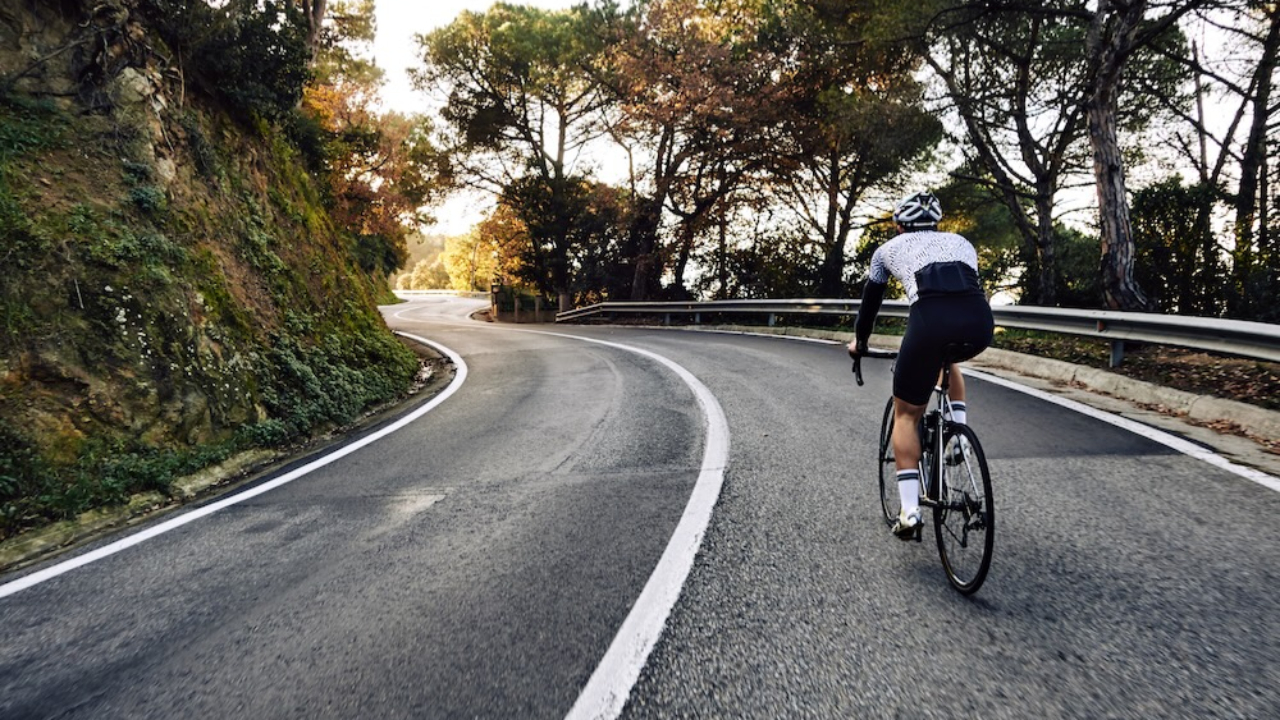 Savoie : un cycliste de 78 ans tué par une voiture sans permis, la conductrice n'avait que 15 ans Savoie : un cycliste de 78 ans tué par une voiture sans permis, la conductrice n'avait que 15 ans