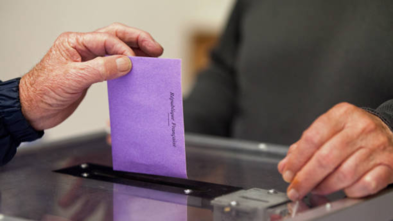 Vallée de l'Arve : Anthony Penhouët, deuxième candidat à gauche pour les législatives partielles Vallée de l'Arve : Anthony Penhouët, deuxième candidat à gauche pour les législatives partielles
