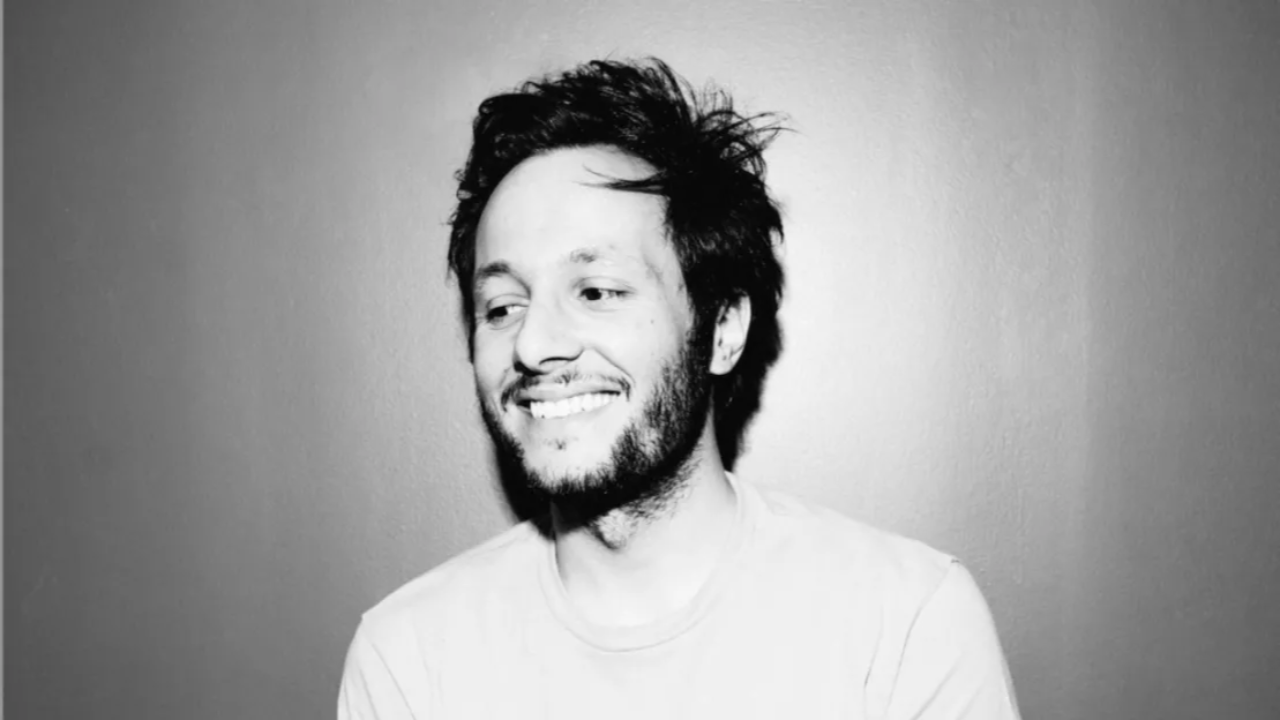 Vianney évoque sa paternité : "Transmettre la vie, c’est un bouleversement"