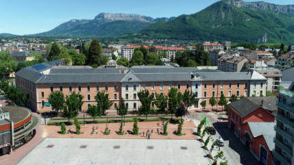 Annecy : Inauguration de la place François de Menthon et la rue de la Paix Annecy : Inauguration de la place François de Menthon et la rue de la Paix