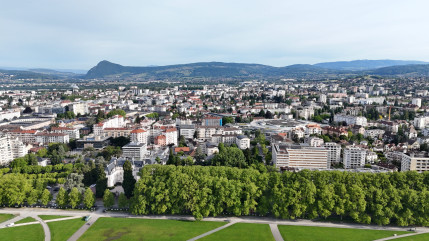 Annecy : la coupe du monde de foot entra&icirc;ne des changements