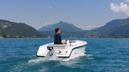 Annecy : la puce du canard fait son retour dans le lac, des consignes données aux baigneurs