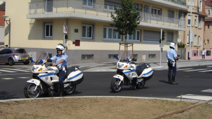 Annemasse : Sans permis sur un scooter non assuré, il insulte les policiers