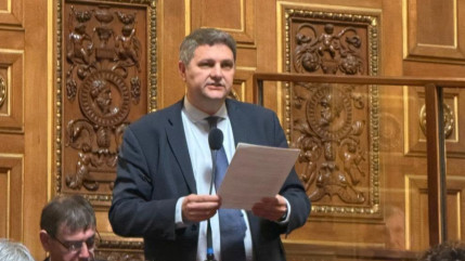 Audiovisuel public : reconduit comme rapporteur, C&eacute;dric Vial plaide aussi pour "moderniser la radio"