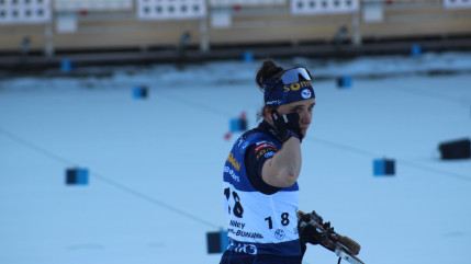 Biathlon : Julia Simon s'impose, Lou Jeanmonnot prend de gros points