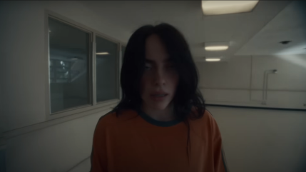 Billie Eilish lâche son nouveau clip "Chihiro" !