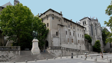 Chamb&eacute;ry : Le ch&acirc;teau des ducs de Savoie distingu&eacute; du "Patrimoine de la diplomatie"