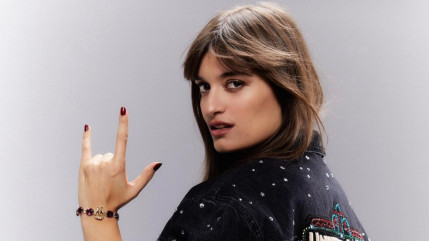 Clara Luciani poste une photo à l'occasion des 1 mois de son fils