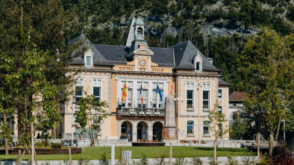 Cluses et Scionzier reconduisent le couvre-feu pour les mineurs