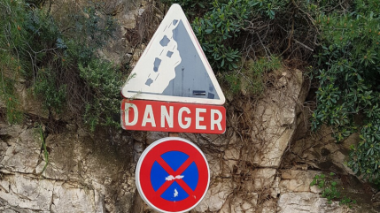&Eacute;boulement &agrave; Gli&egrave;res-Val-de-Borne : 40 m&sup3; de roches bloquent la route des Eveaux