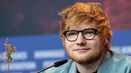 Ed Sheeran fait un retour flamboyant avec "Azizam"