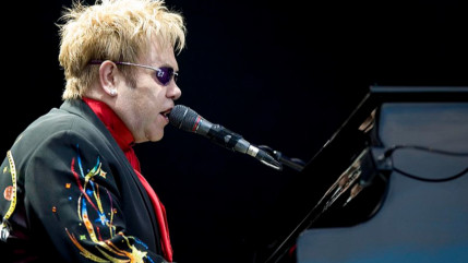 Elton John : des objets cultes du chanteur mis en vente Elton John : des objets cultes du chanteur mis en vente