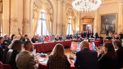 "&Ecirc;tre au plus pr&egrave;s du quotidien" : des permanences d&rsquo;&eacute;lus lanc&eacute;es &agrave; Chamb&eacute;ry