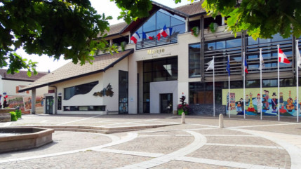 Haute-Savoie : Une commune veut punir les casseurs en les privant d'aides municipales