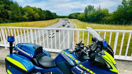 Il roulait à près de 200km/h avec sa Tesla sur l'A40 : les gendarmes n'ont pas aimé l'excuse du chauffard