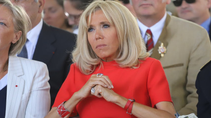 Ils clamaient que Brigitte Macron est en réalité un homme : deux habitants d'Annecy jugés à Paris Ils clamaient que Brigitte Macron est en réalité un homme : deux habitants d'Annecy jugés à Paris