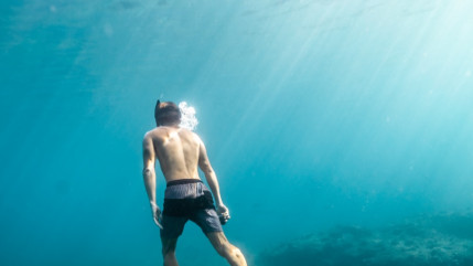 La sortie de plong&eacute;e tourne mal dans le lac d'Annecy : un septuag&eacute;naire secouru apr&egrave;s un &oelig;d&egrave;me d'immersion