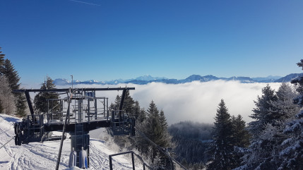 Le télésiège des Ebats rouvre samedi au Revard en Savoie Le télésiège des Ebats rouvre samedi au Revard en Savoie